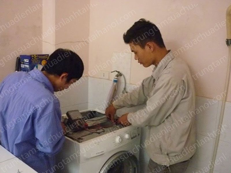 Dịch vụ sửa chữa máy giặt tại Phú Diễn uy tín chuyên nghiệp