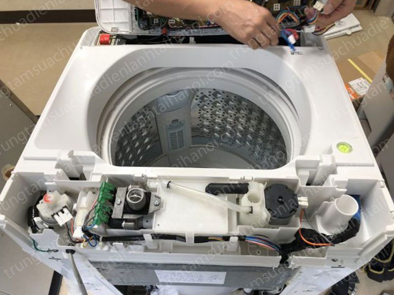 Dịch vụ sửa chữa máy giặt tại Phúc Diễn luôn đảm bảo tiêu chí Giá Rẻ – Chất Lượng